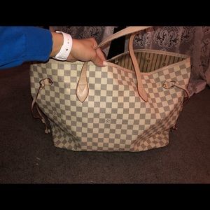 Louis Vuitton never full